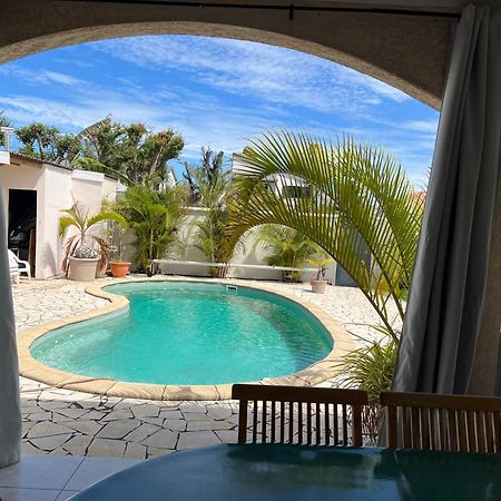 Villa Etang Sale Les Bains Avec Piscine Privee Екстериор снимка