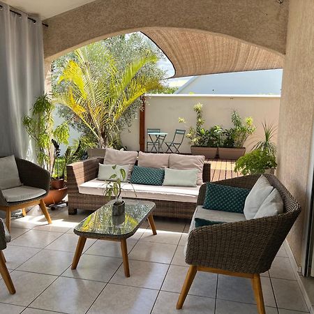 Villa Etang Sale Les Bains Avec Piscine Privee Екстериор снимка